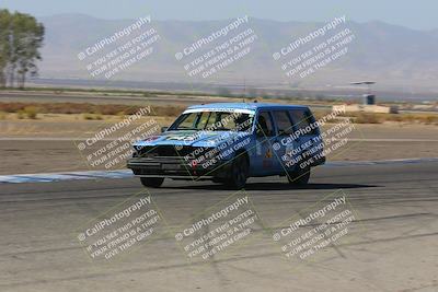 media/Oct-01-2022-24 Hours of Lemons (Sat) [[0fb1f7cfb1]]/10am (Front Straight)/